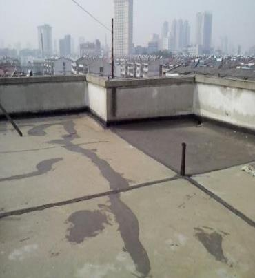 海口漏水维修 楼顶漏水是什么原因，楼顶漏水维修方法是什么?